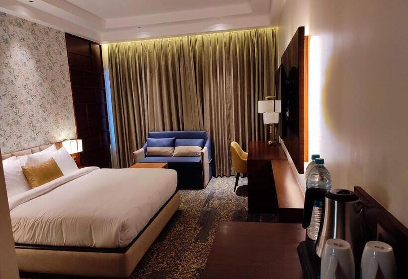 Отель Peninsula