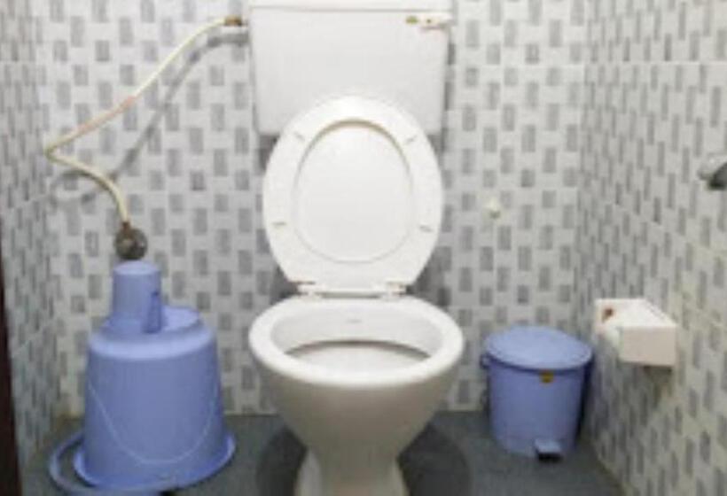 Otel R Banquets Ac Rooms, Vikarabad