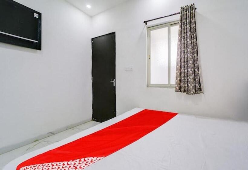 Hotel Ram Ghat Inn  In Front Of Mandakini River