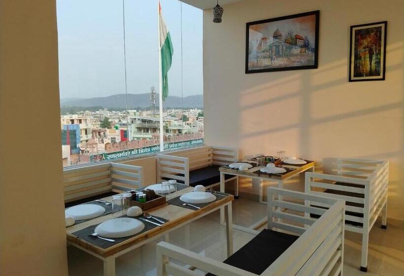 בית מלון כפרי Skyza Rooftop Lodge