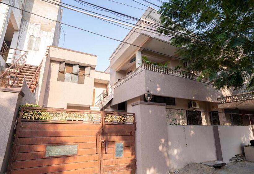 Пансион Bungalow 79 Jaipur