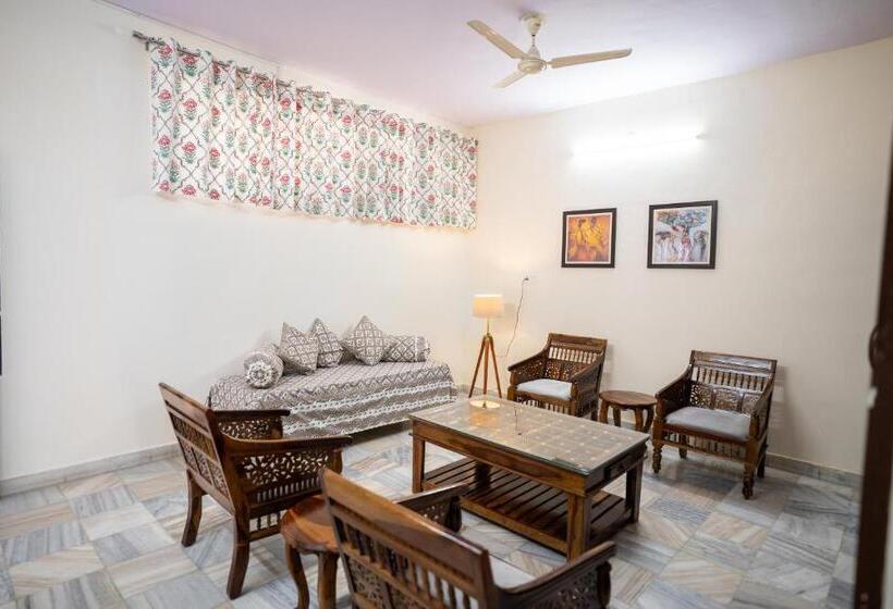 Пансион Bungalow 79 Jaipur