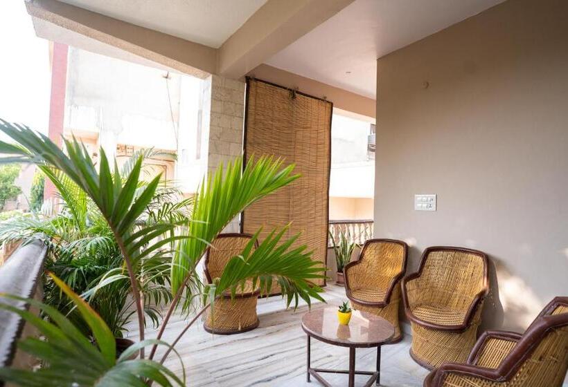 Пансион Bungalow 79 Jaipur