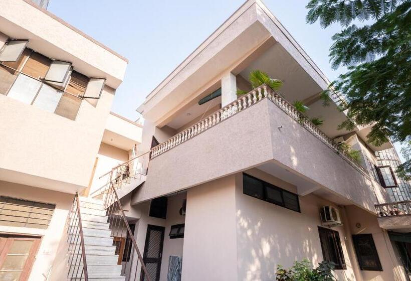 Пансион Bungalow 79 Jaipur