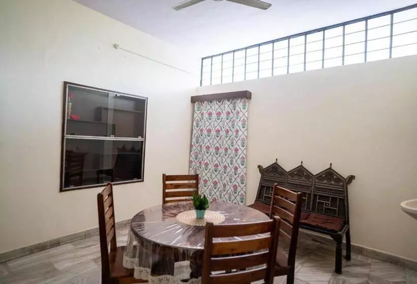 پانسیون Bungalow 79 Jaipur