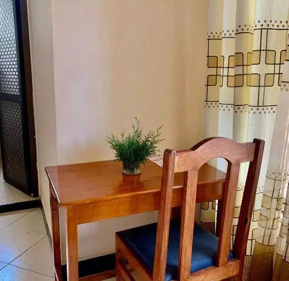پانسیون Fine Lodge And Guest House