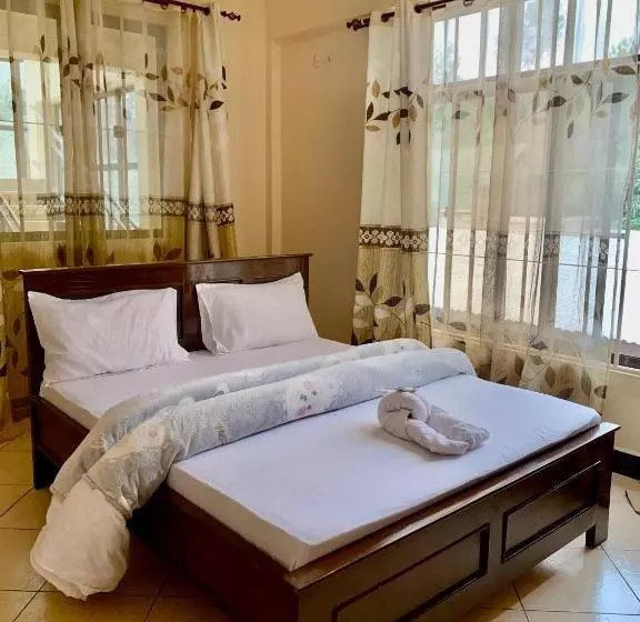 پانسیون Fine Lodge And Guest House