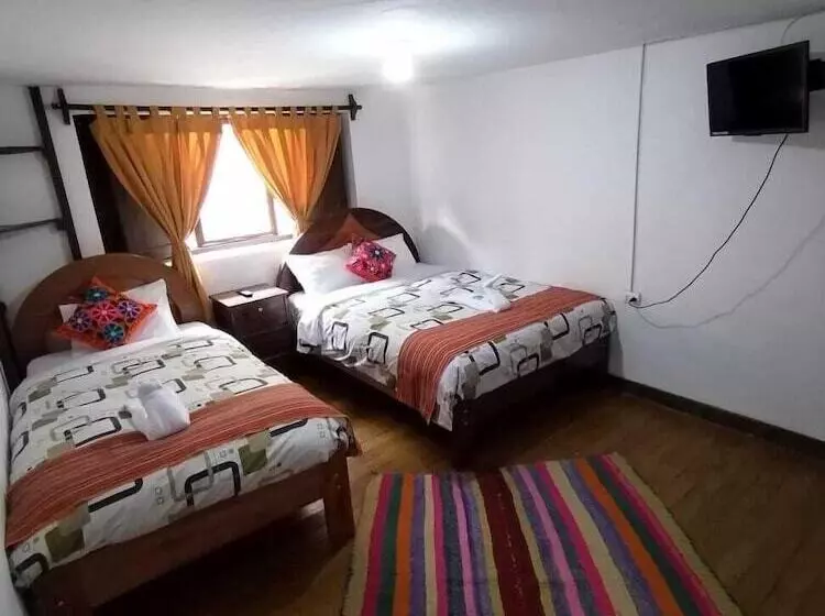 Majatalo Hostal La Posada De Ollanta