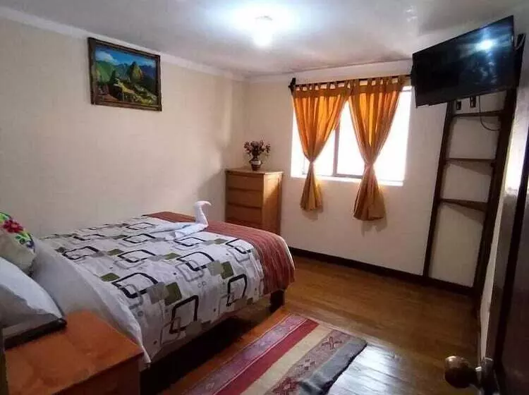 Majatalo Hostal La Posada De Ollanta