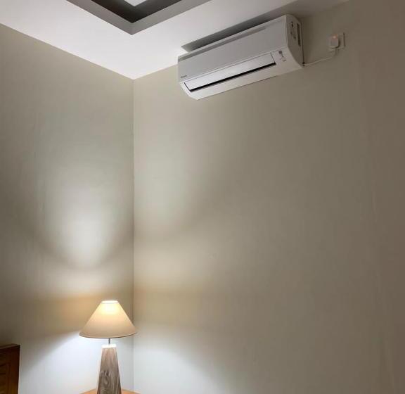 膳宿费 Londo House