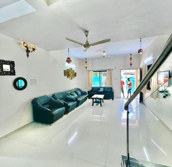 Pansiyon Mahesh Villa