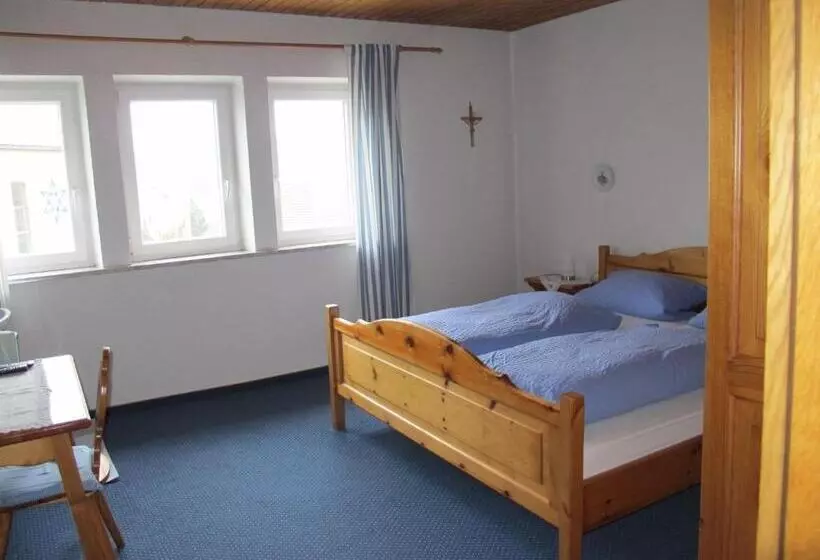 Retkeilymaja Gasthaus Adler