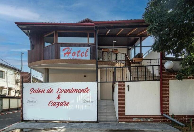 فندق صغير La Platouri