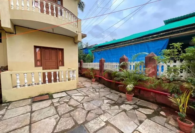 Retkeilymaja One Light Stays   Ashwem