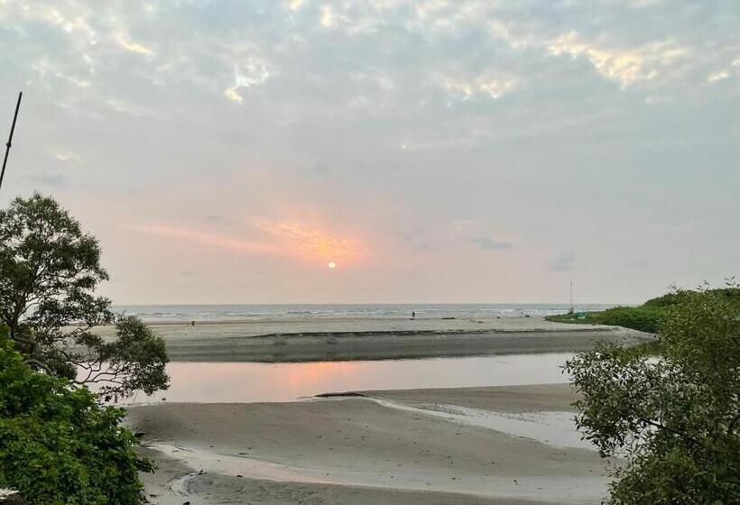 فندق صغير One Light Stays   Ashwem