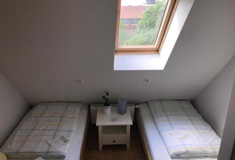 Albergue Pension Alte Remise Im Kammergut Tiefurt