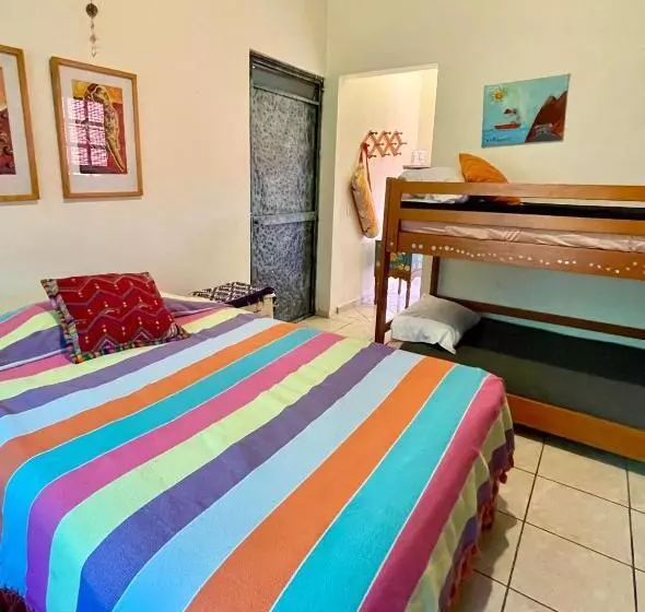 ベッドアンドブレックファースト Momo Camping Glamping Y Habitaciones