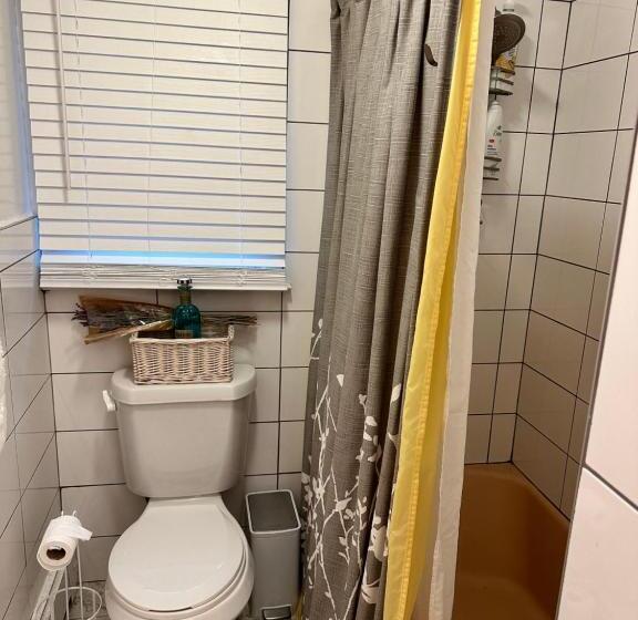 Bed and Breakfast Welcoming Private Suite With French Touches