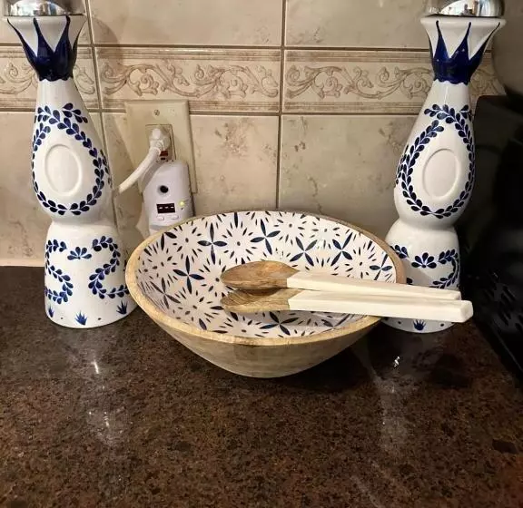 Aamiaismajoitus (B&B) Welcoming Private Suite With French Touches