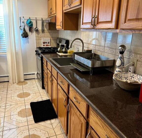 Bed and Breakfast Welcoming Private Suite With French Touches