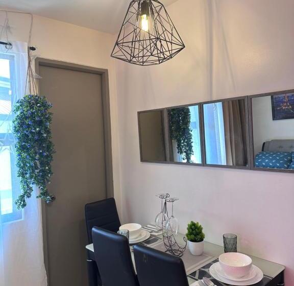 Hm Cozy Place Beside Enchanted Kingdom