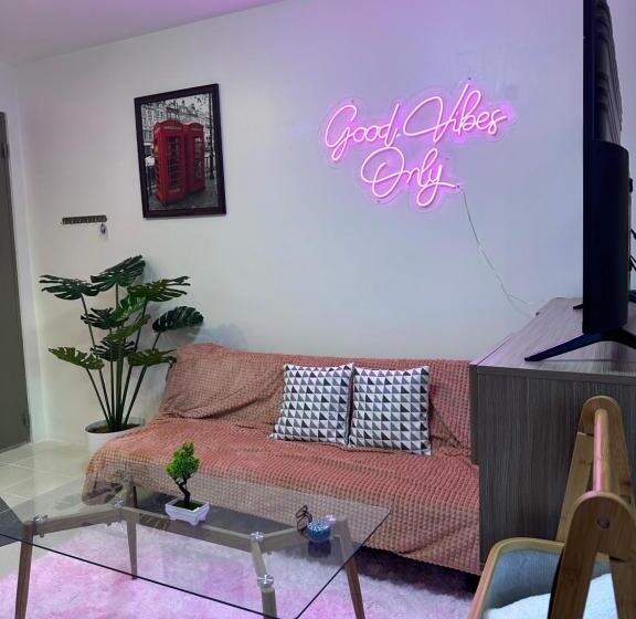 Hm Cozy Place Beside Enchanted Kingdom