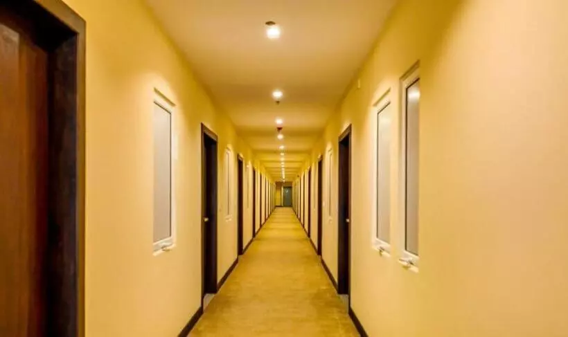 ホテル Corundum Breeze Negombo