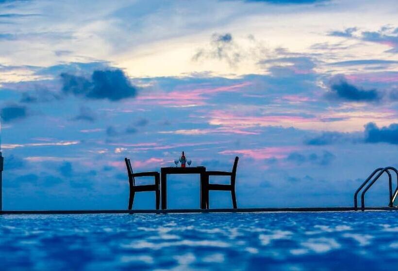 호텔 Corundum Breeze Negombo