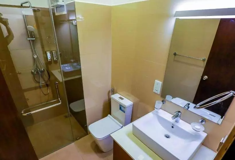 ホテル Corundum Breeze Negombo