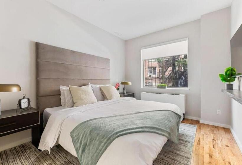 Hotel Luxury 3br Duplex W Private Patio In Upper East