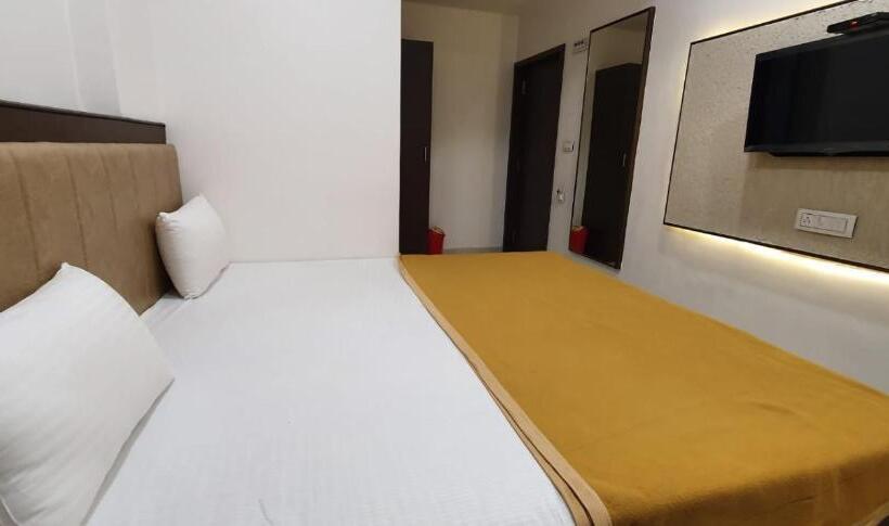 בית מלון כפרי N K