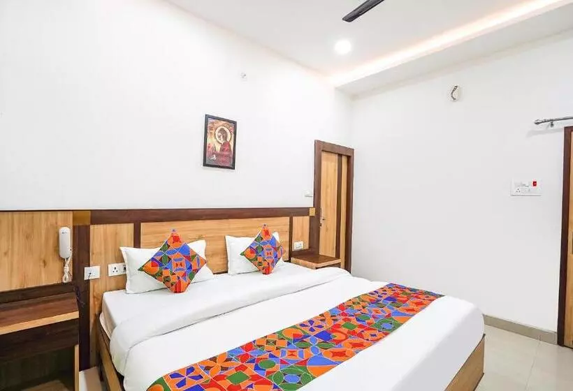 Fabhotel Vairagi Inn