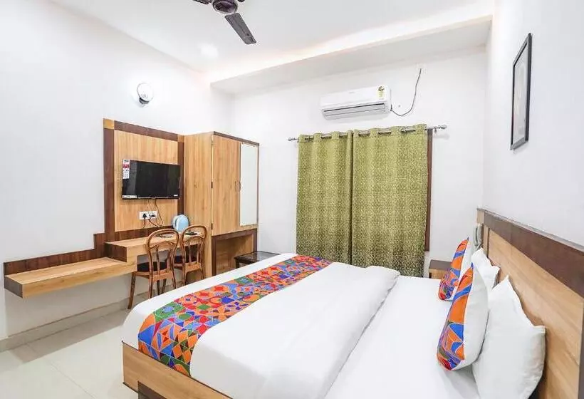 Fabhotel Vairagi Inn