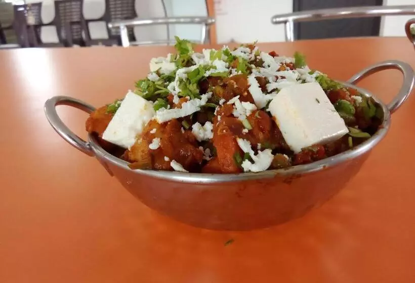 ホテル Parwatanchal