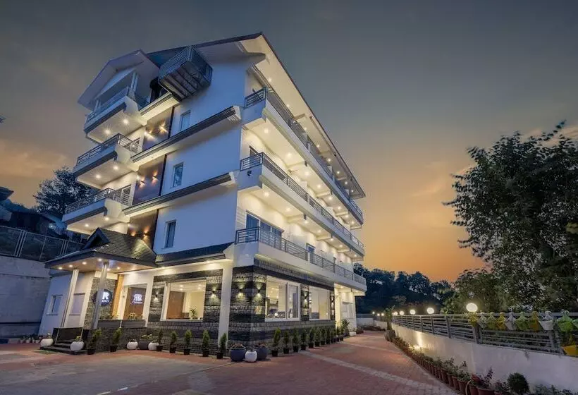 Hotelli Stone Wood Mountain Resort, Dharamshala