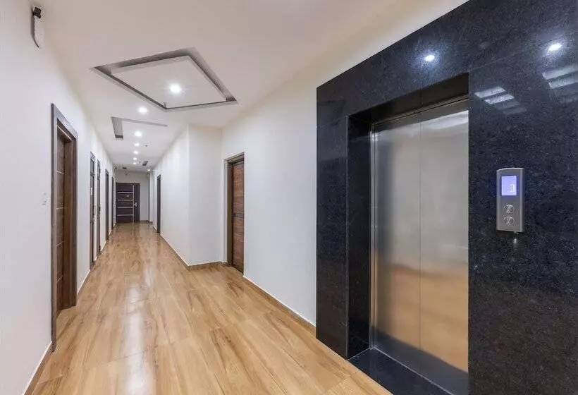 Hotelli Stone Wood Mountain Resort, Dharamshala