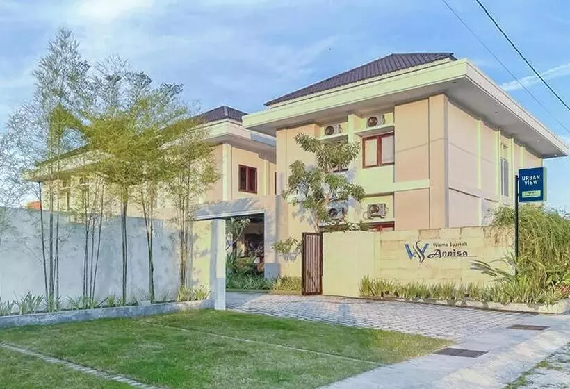 ホテル Urbanview Syariah Wisma Annisa Palangkaraya By Reddoorz
