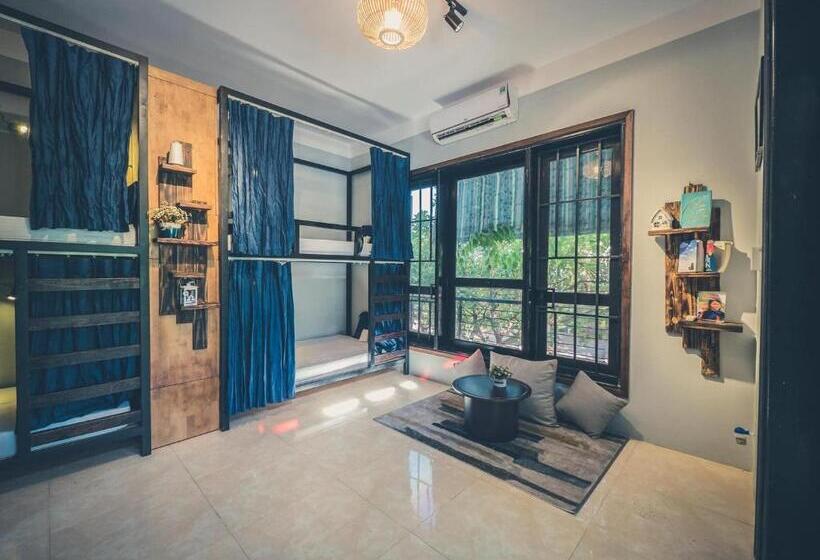 مُتل 1986 Homestay & Coffee