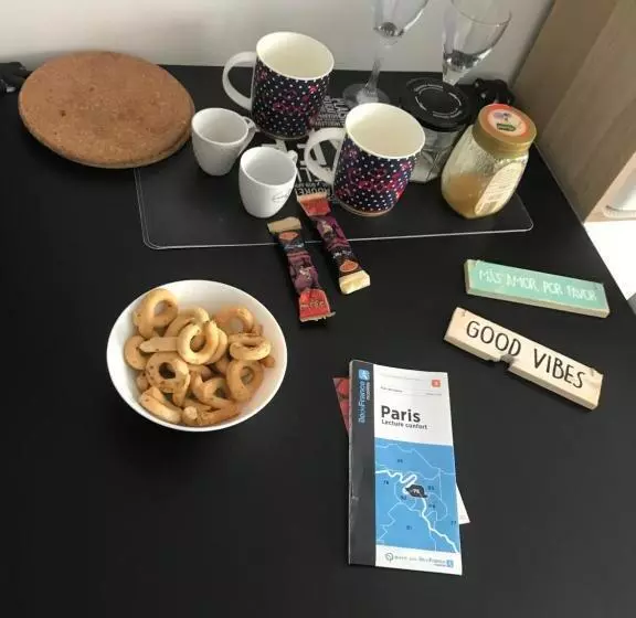 ペンション Alessandro Cozy Apartment In Paris Clichy