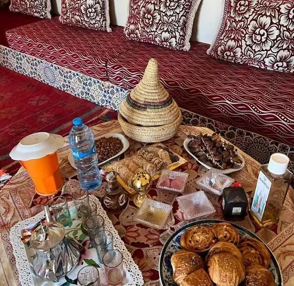 ペンション Auberge Touristique Zriouila