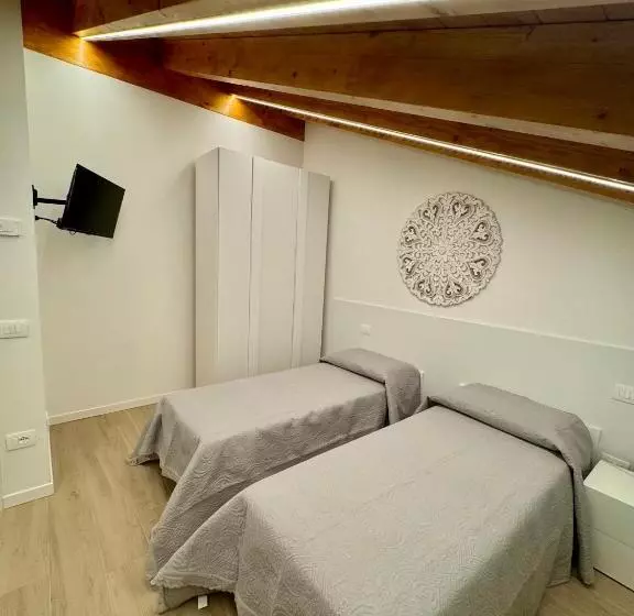 ペンション Camerini Guest House