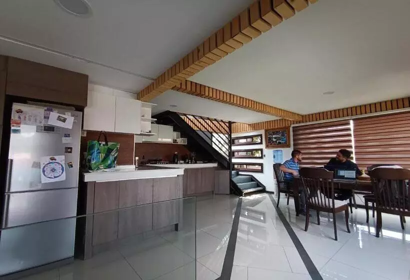 ペンション Hostel Enea Homes