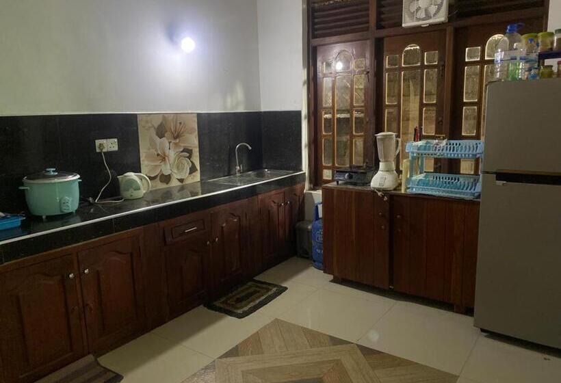 بنسيون Jj Villa Aluthgama