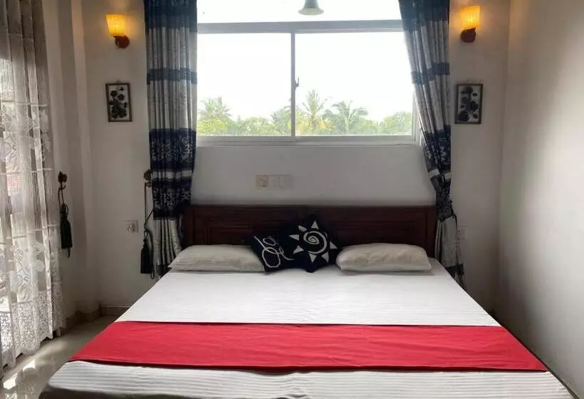 ペンション Jj Villa Aluthgama