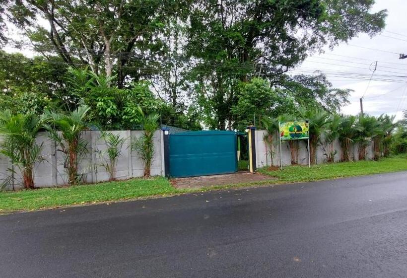 膳宿费 Perla Verde Hostel Sarapiquí