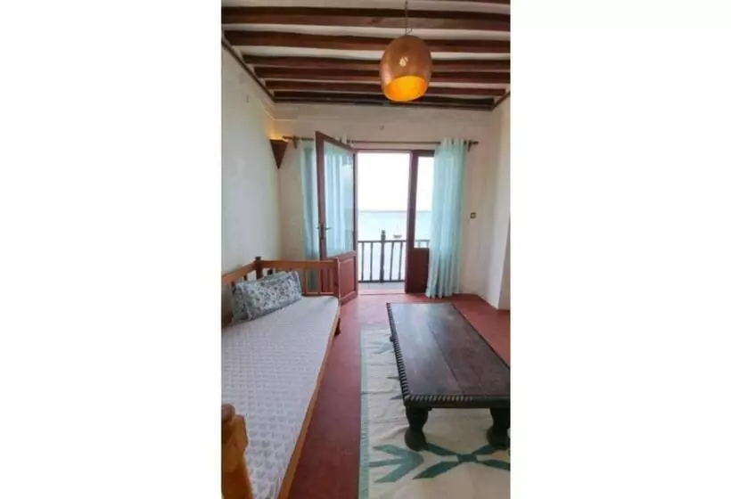پانسیون Pwani House   Lamu Seafront