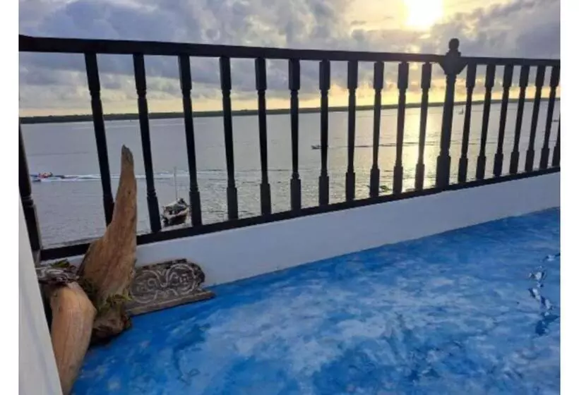 پانسیون Pwani House   Lamu Seafront