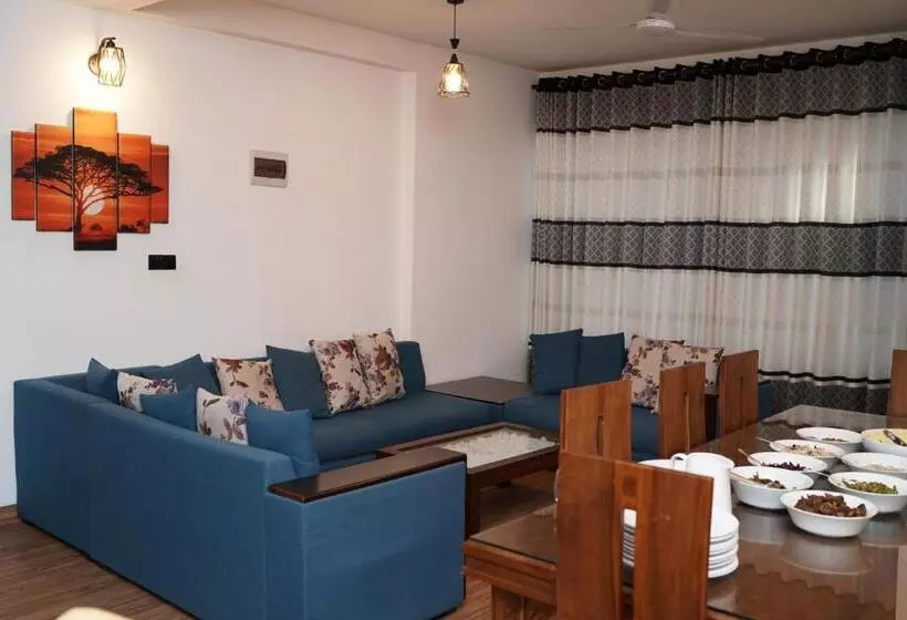 Majatalo Tharumini Villa