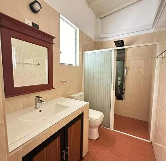 Majatalo Tharumini Villa