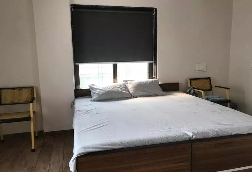 ペンション The Roof Top Home Stay
